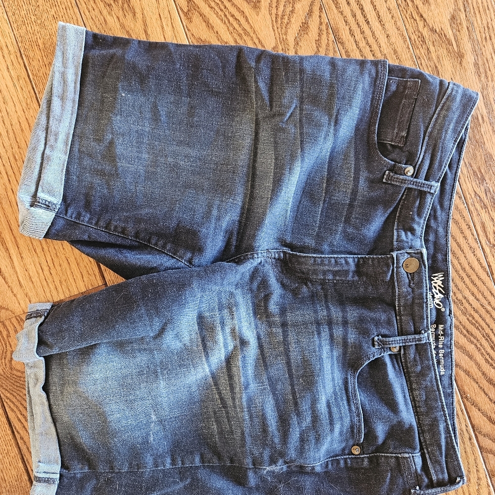 Mossimo Blue Denim Shorts 16 R 16R Mid-Rise Bermuda